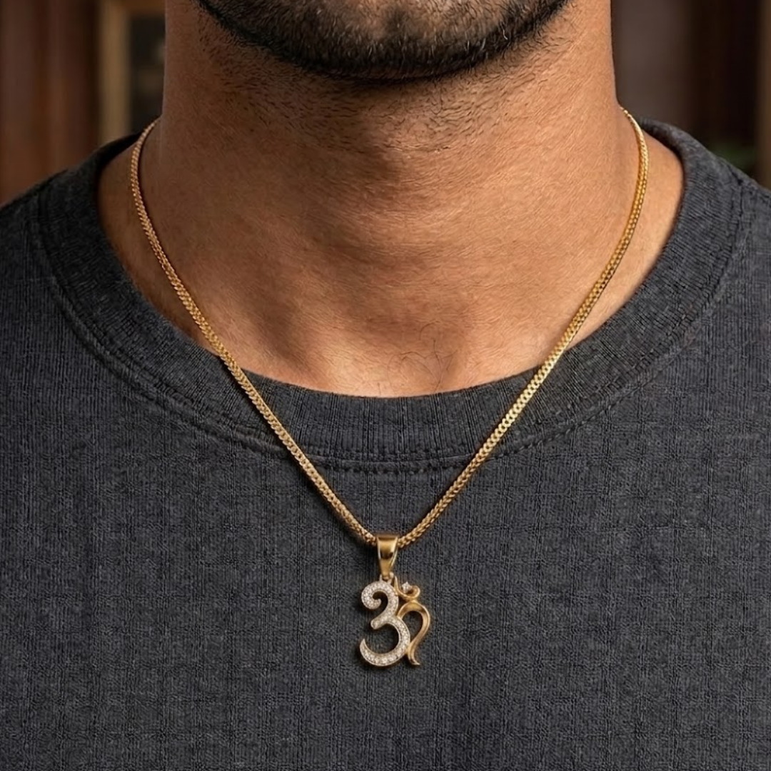 OM Men’s Diamond Pendant with Chain