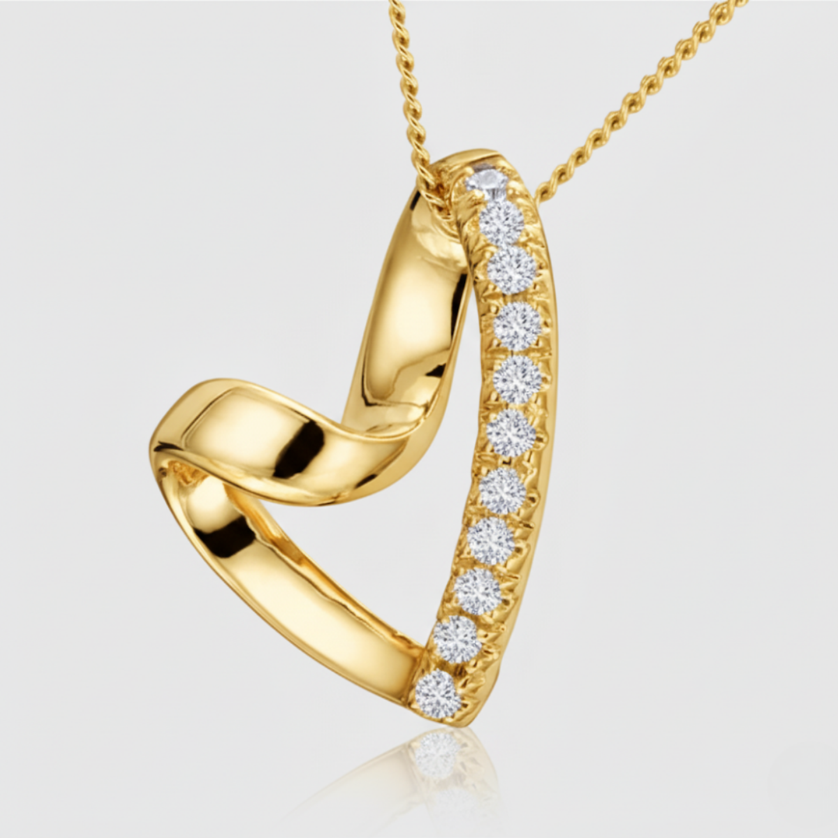 Stylish Heart lab grown diamond Pendant