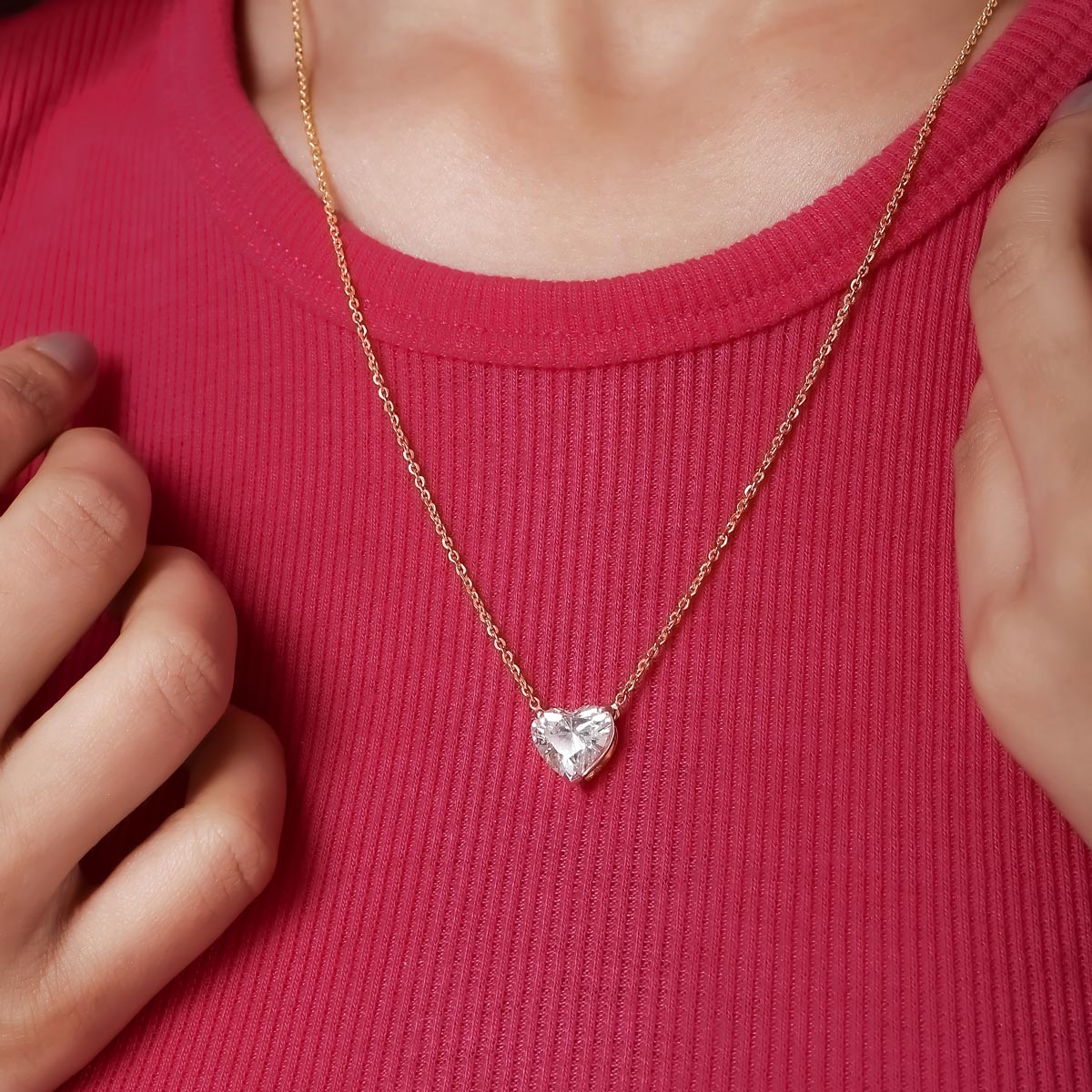 3 Carat Classic Heart Solitaire Pendant with chain