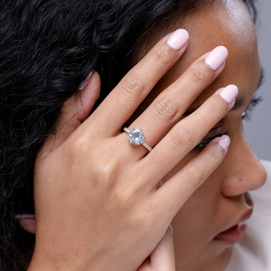 Aquamarine Solitaire Engagement Ring with Diamond Accents